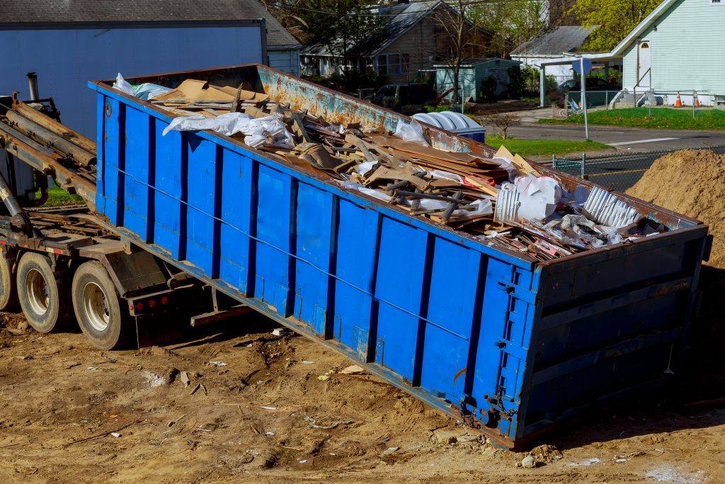 Maximizing Efficiency: How Construction Dumpsters Streamline Waste Management on Job Sites